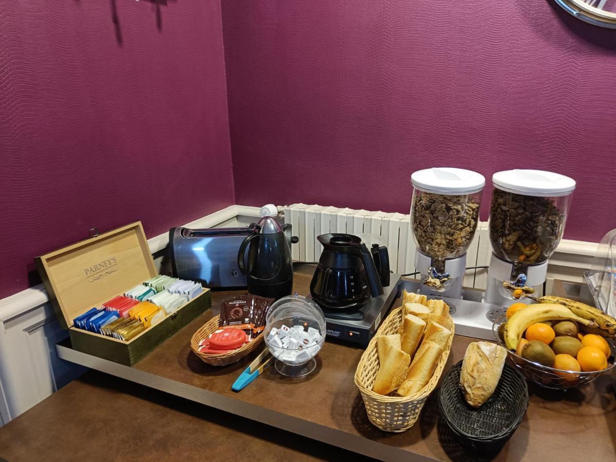 Contact Hotel Du Relais 图阿尔 外观 照片