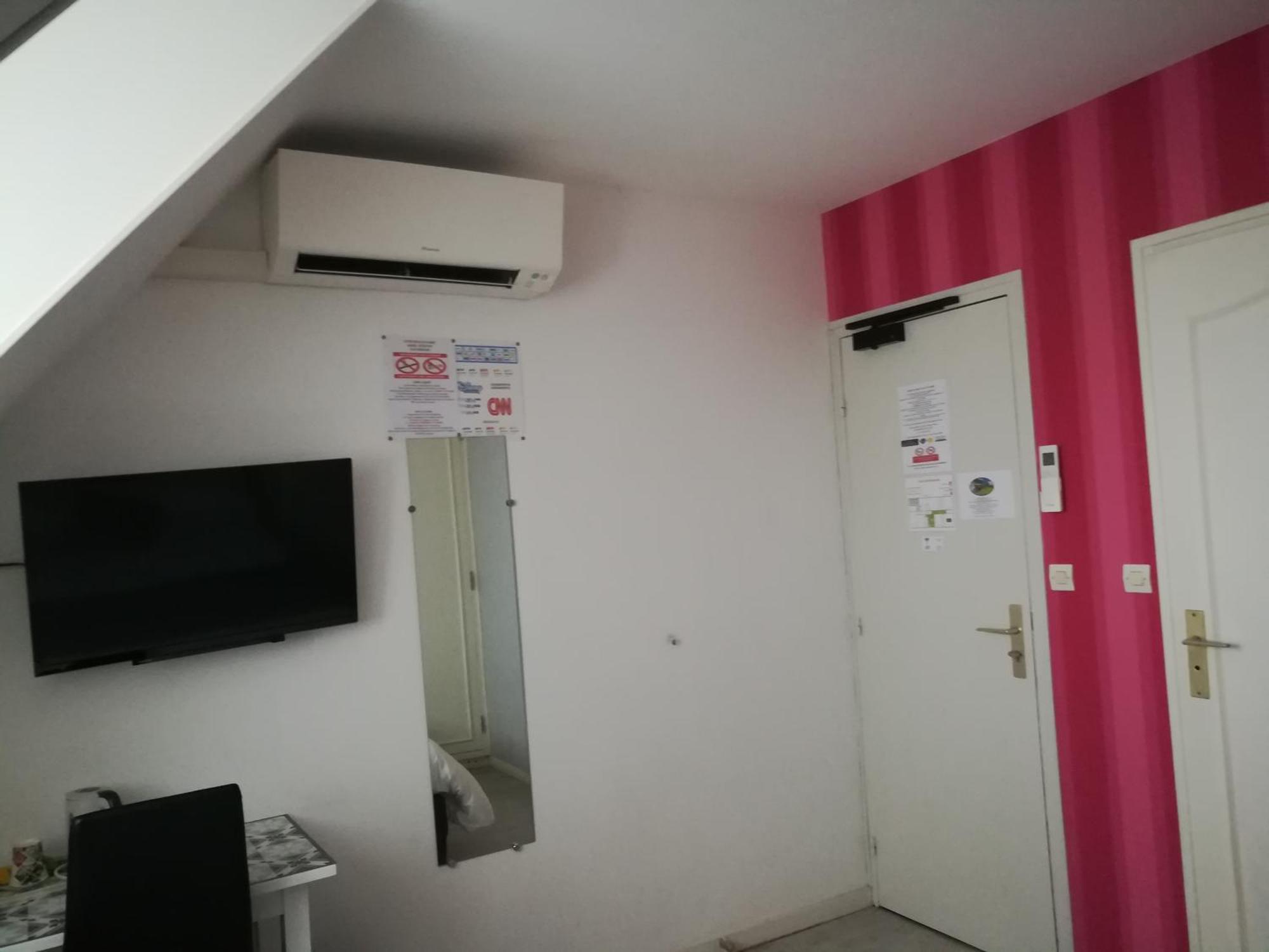 Contact Hotel Du Relais 图阿尔 客房 照片