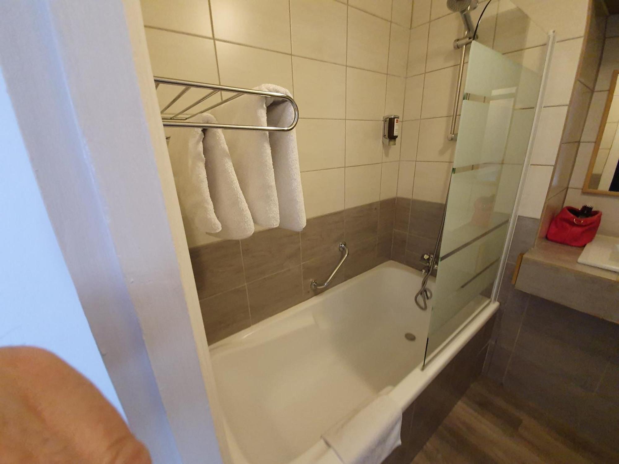 Contact Hotel Du Relais 图阿尔 客房 照片