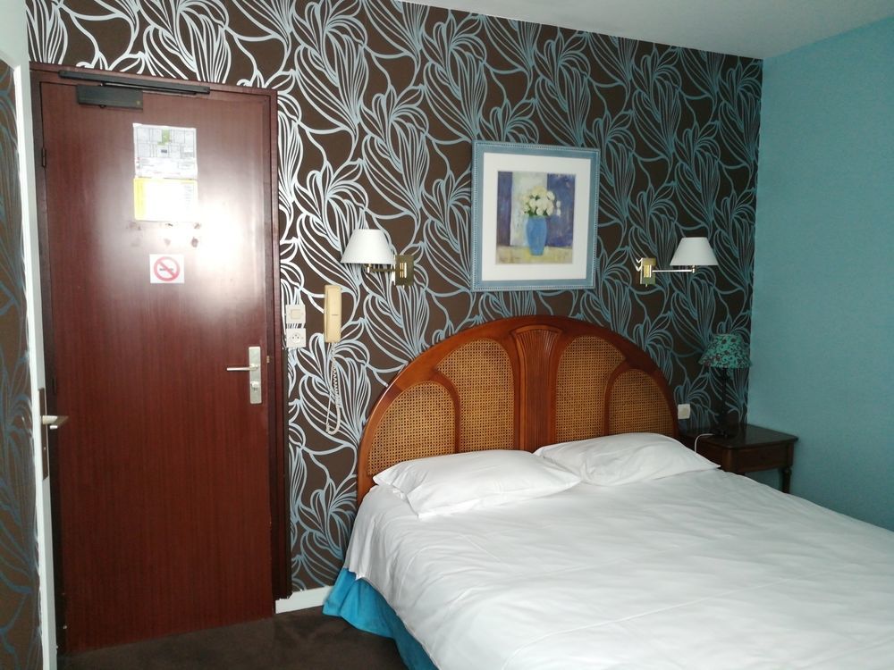 Contact Hotel Du Relais 图阿尔 外观 照片