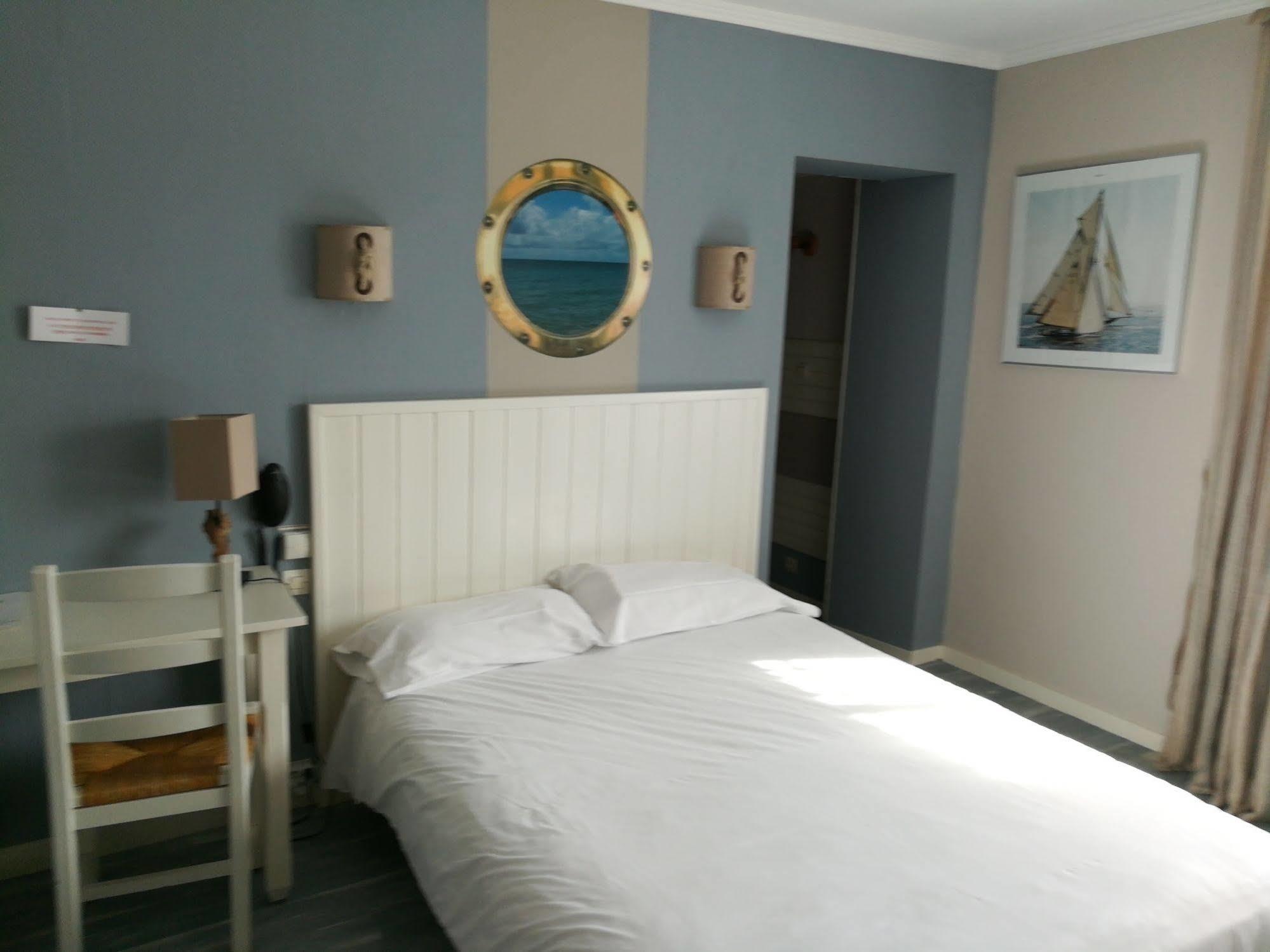 Contact Hotel Du Relais 图阿尔 外观 照片