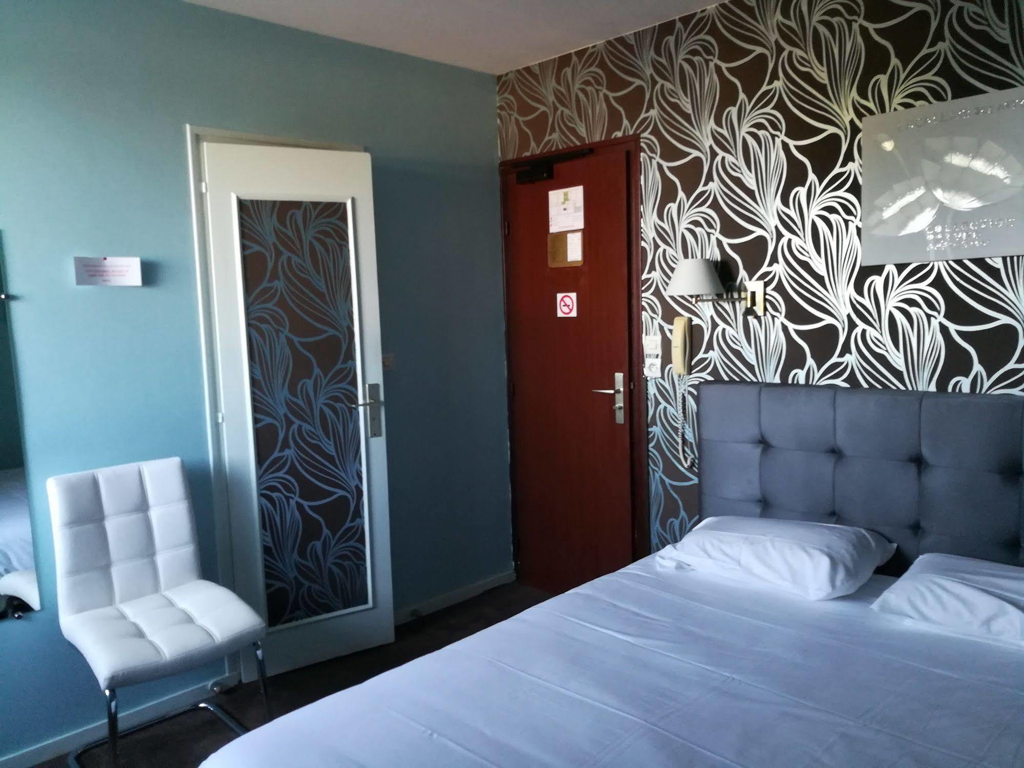 Contact Hotel Du Relais 图阿尔 外观 照片